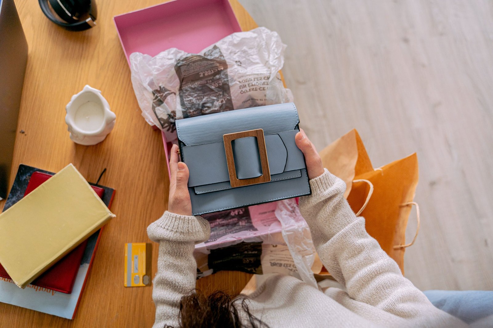 Custom packaging box with branded tissue paper and thank-you card for unboxing experience